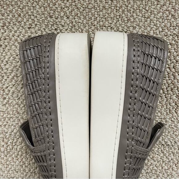 Vince Stafford Platform Sneakers Loafers Leather Slip On Woven Women’s 8.5 Gray - Picture 13 of 17